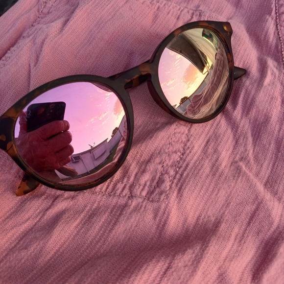 C ePolarized148 tri pink Sunglasses - Picture 3 of 5